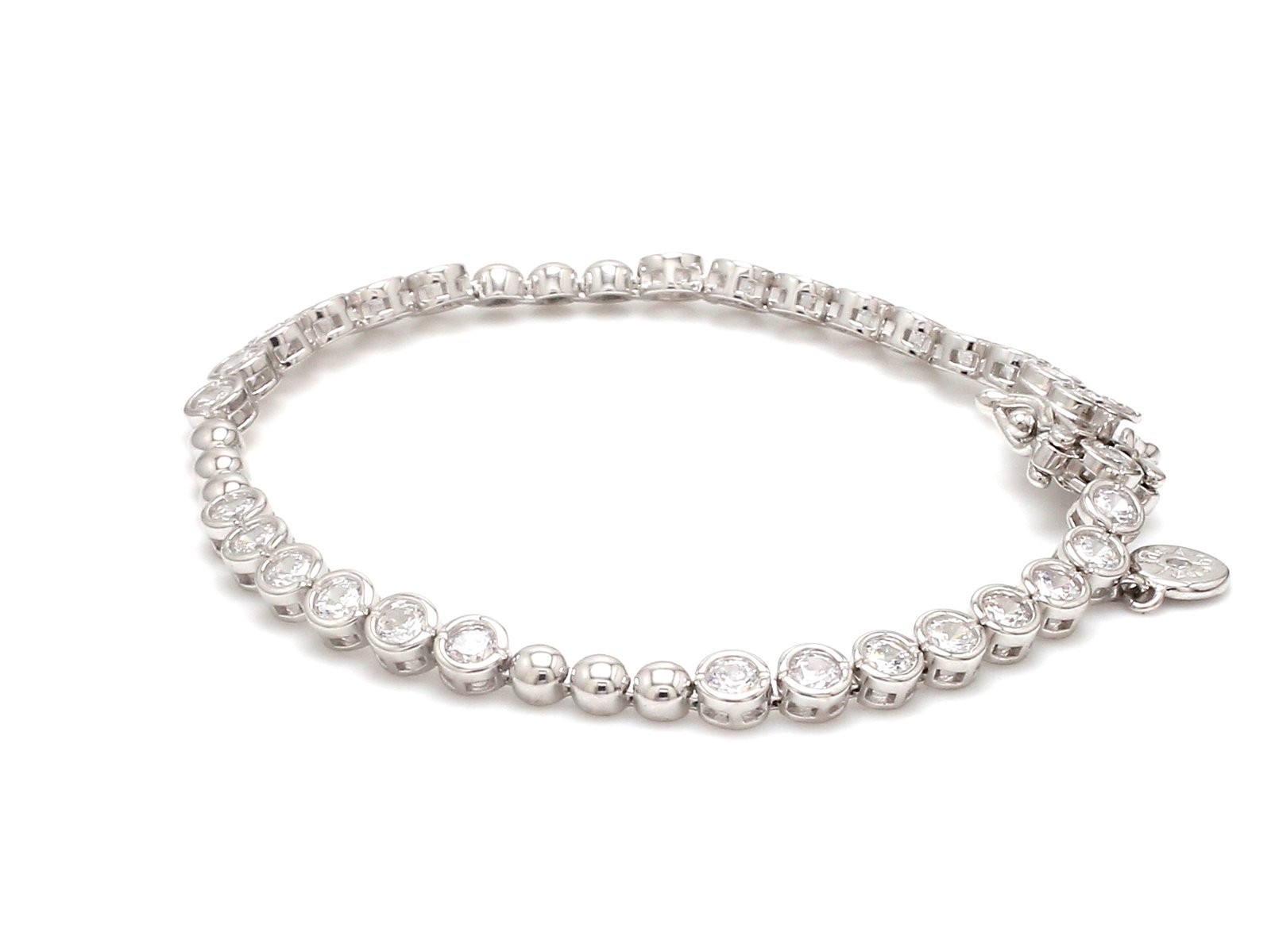 Nirelle White Bezel Glow Bracelet – Elegant Radiance for Every Occasion - Image 5