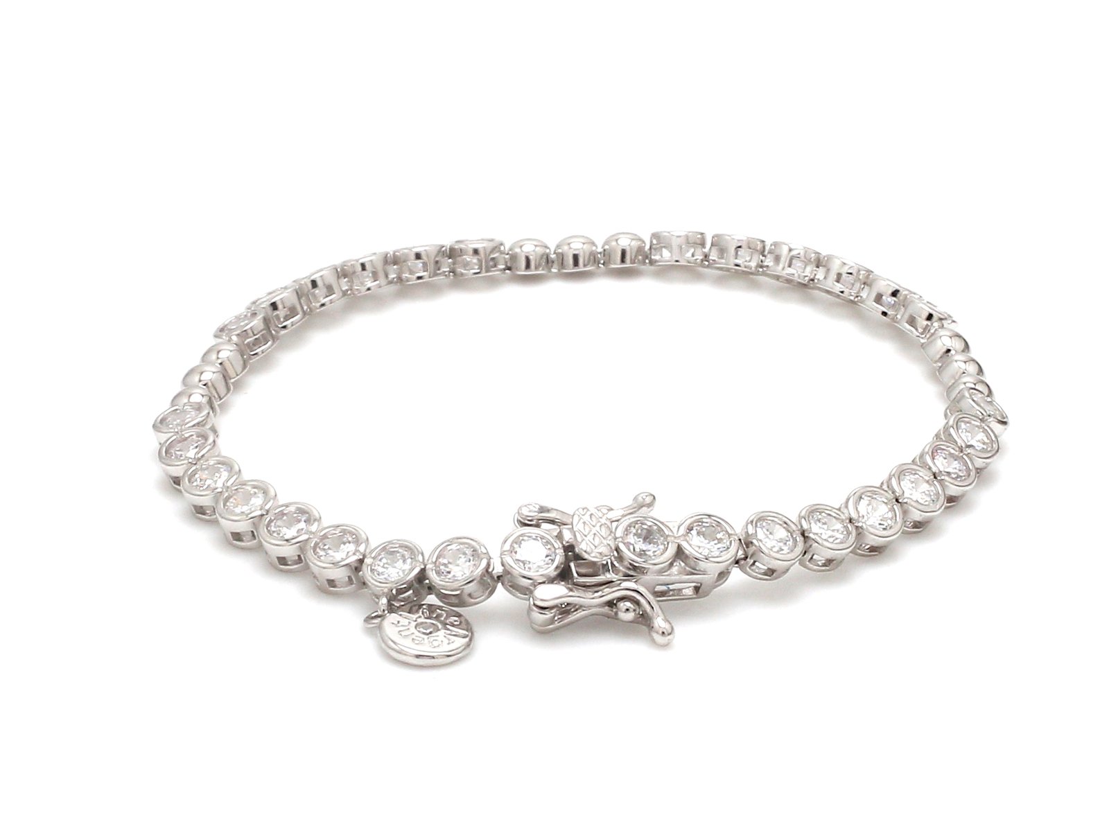 Nirelle White Bezel Glow Bracelet – Elegant Radiance for Every Occasion