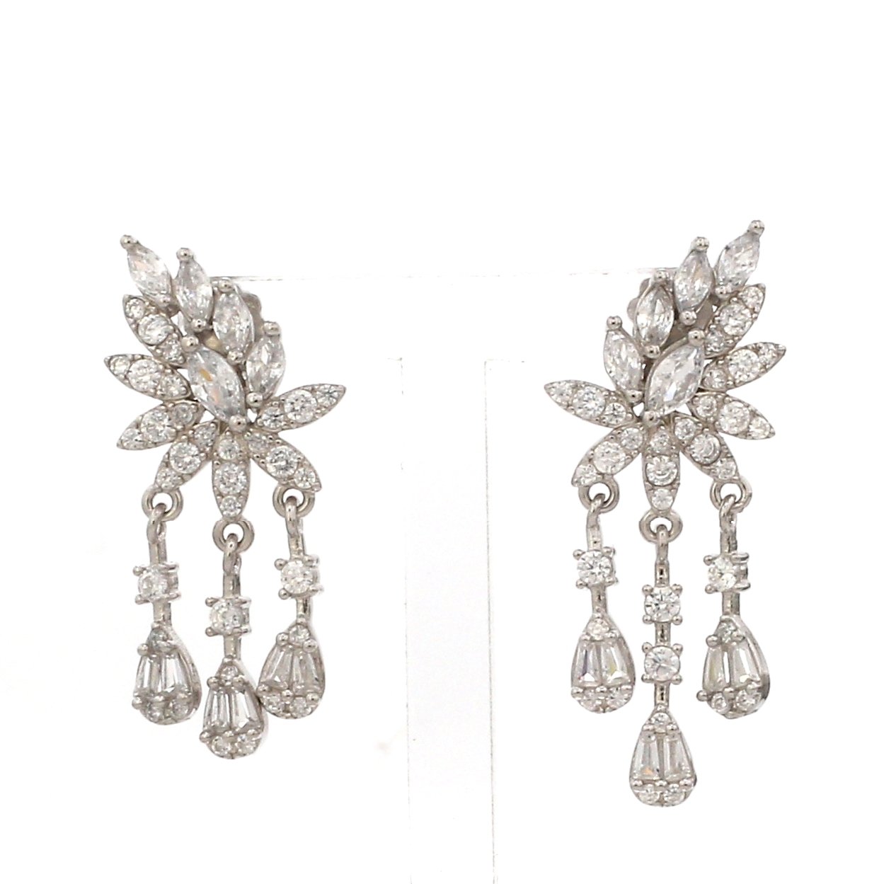 Luminous Grace Showers Necklace Set - Image 2